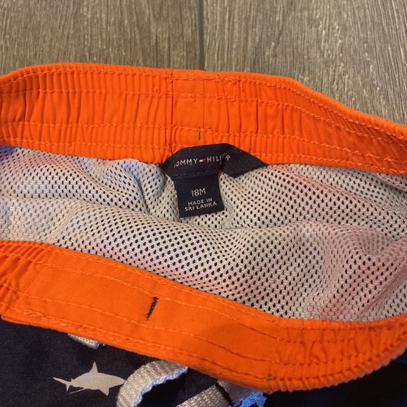 Tommy Hilfiger boys swimming Trunk. Size: 18 months - Picture 4 of 4